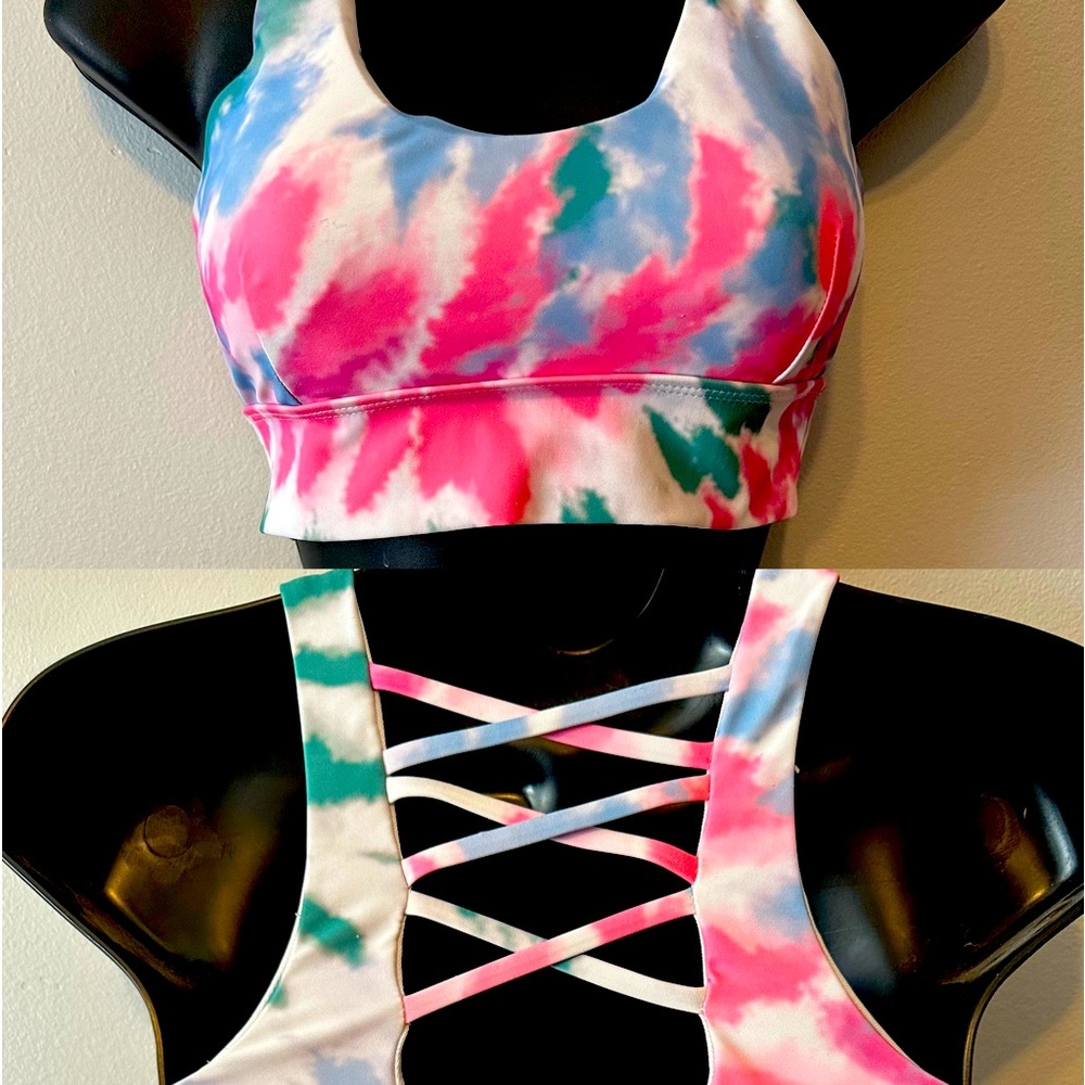 Sports bra top, or swimsuit top you decide size XS